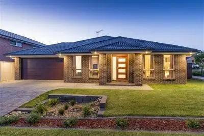 28 Dempsey Crescent, Kellyville NSW 2155