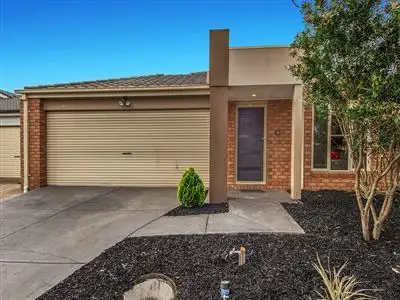3 Duncombe Parkway, Deer Park VIC 3023