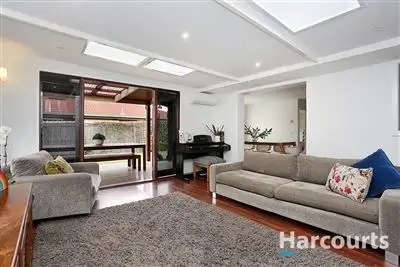Fourth view of Homely house listing, 2 Swan Court, Thomastown VIC 3074