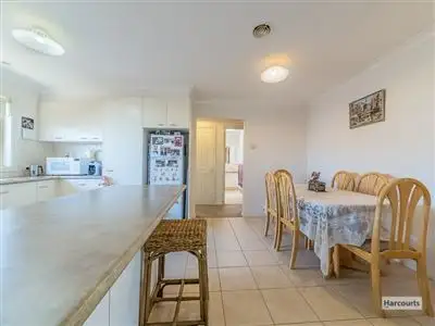 Fourth view of Homely house listing, 5 Grandview Close, Drouin VIC 3818