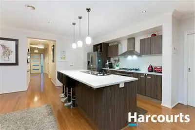 Fifth view of Homely house listing, 10 Pipetrack Circuit, Cranbourne East VIC 3977