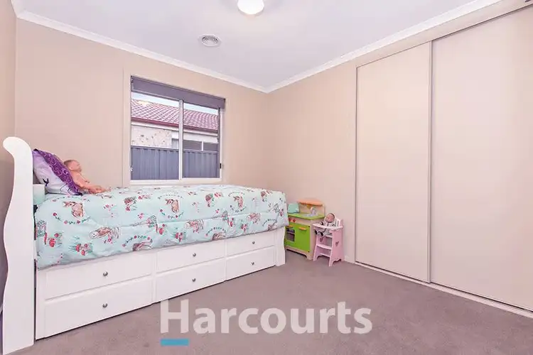 Fourth view of Homely house listing, 10 Chestnut Chase, Pakenham VIC 3810