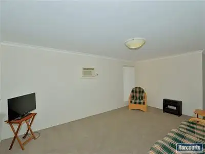 Fifth view of Homely semi-detached listing, 10a Erica Street, Coodanup WA 6210