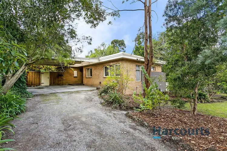 7 St Johns Avenue, Croydon VIC 3136