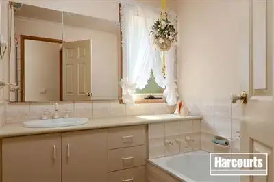 Sixth view of Homely house listing, 1 St Agnes Court, Carrum Downs VIC 3201