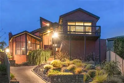 7 Lalina Close, Frankston VIC 3199