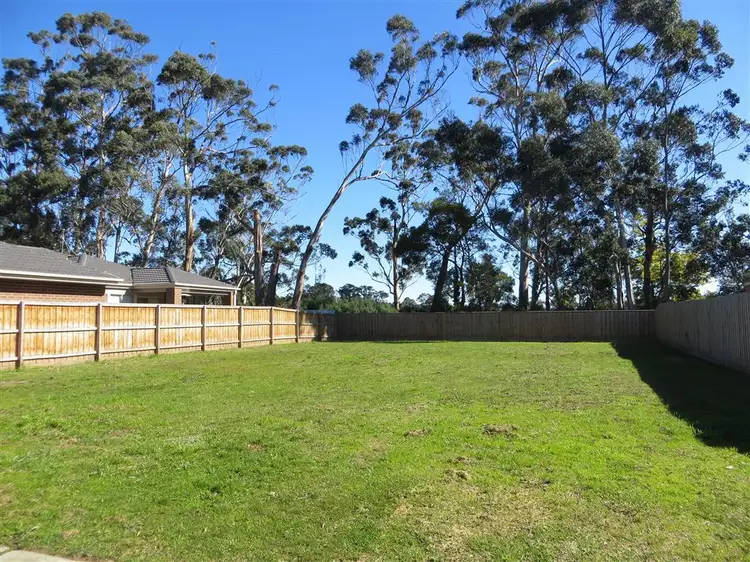 57 Pepper Crescent, Drouin VIC 3818