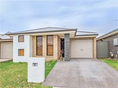 11 Daylesford Close, Ropes Crossing NSW 2760