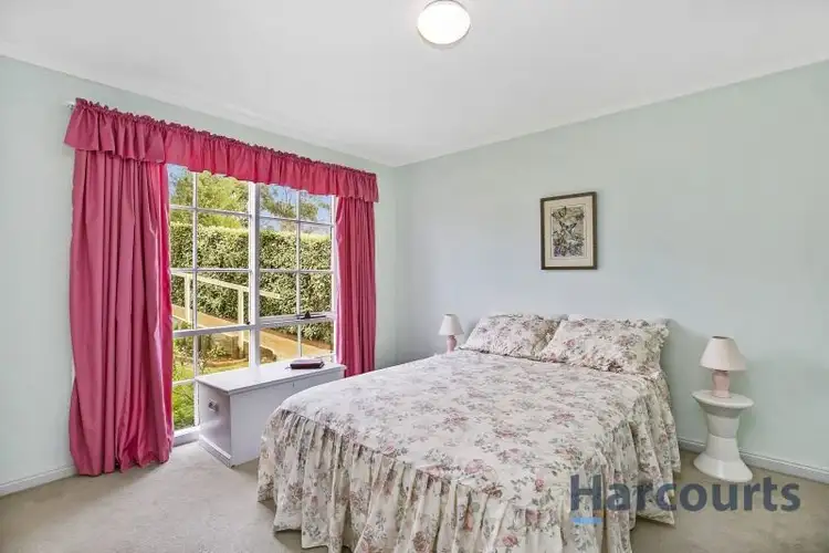 Sixth view of Homely house listing, 10 Kilfera Court, Warragul VIC 3820