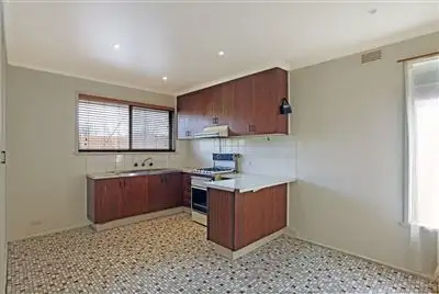 Fifth view of Homely house listing, 9 Whitehall Place, Lalor VIC 3075