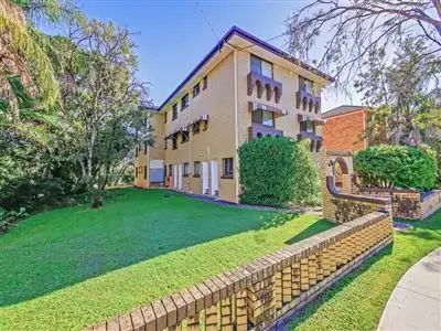 Third view of Homely unit listing, 5/28 Weston Street, Coorparoo QLD