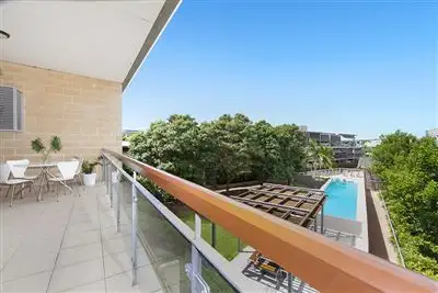 Main view of Homely unit listing, 51/18 Addison Avenue, Bulimba QLD