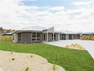1 & 2/21 Aram Place, Newstead TAS 7250