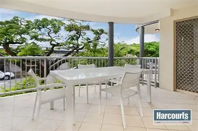 2/102 Racecourse Road, Ascot QLD 4007