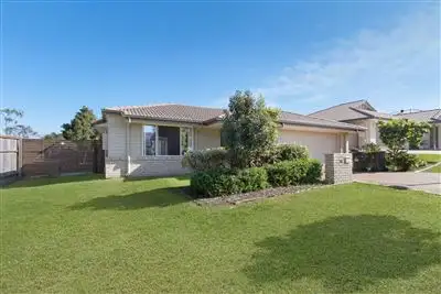26 Lexey Crescent, Wakerley QLD 4154
