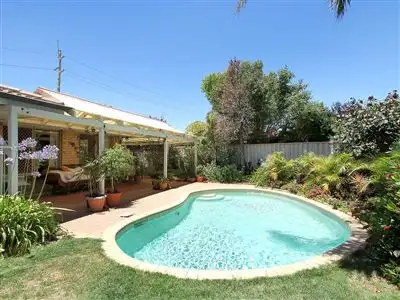 5 Corander Gardens, Carine WA