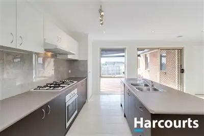 Sixth view of Homely house listing, 33 Honey Myrtle Way, Cranbourne VIC 3977