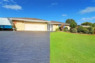 Third view of Homely house listing, 4 Brampton Court, Mermaid Waters QLD 4218