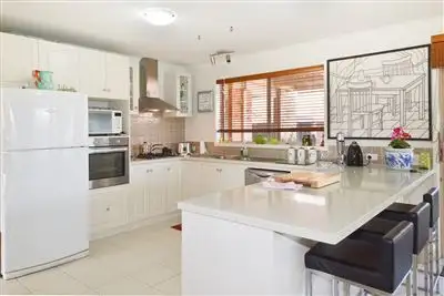 29 Barry Court, Grovedale VIC 3216