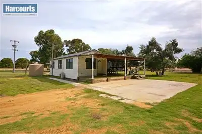 Main view of Homely house listing, 554 Neaves Rd, Mariginiup WA 6065