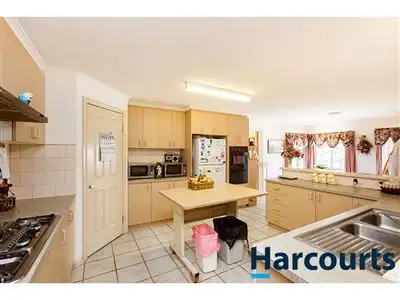 Fourth view of Homely house listing, 2 Camelot Court, Warragul VIC 3820