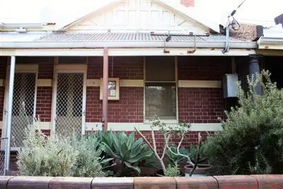 8 Gold Street