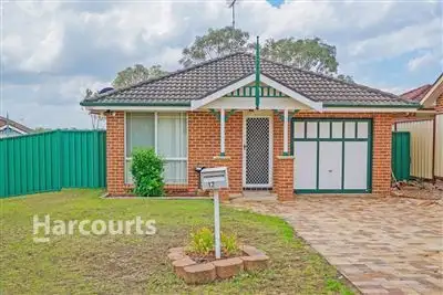 12 Harwood Place, St Helens Park NSW 2560