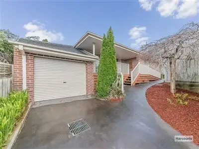 Main view of Homely townhouse listing, Unit 2/5 Murrell Street, Drouin VIC 3818