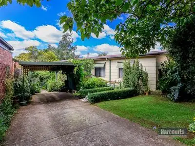 4 Wade Street, Drouin VIC 3818