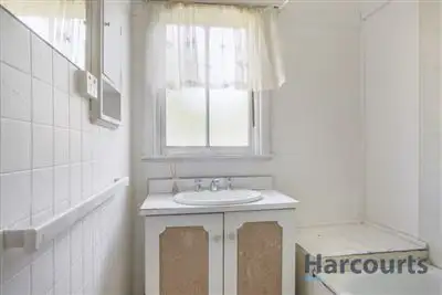 Sixth view of Homely house listing, 7 Centre Avenue, Warragul VIC 3820