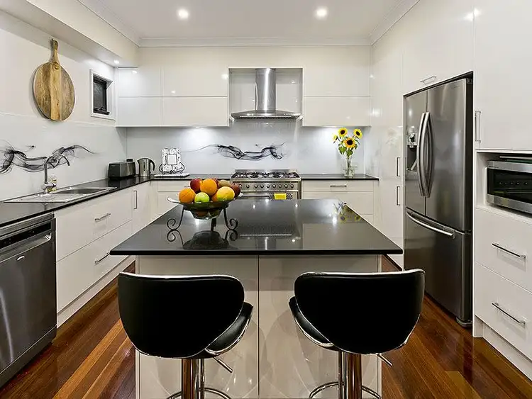 4 Willis Close, Keperra QLD 4054