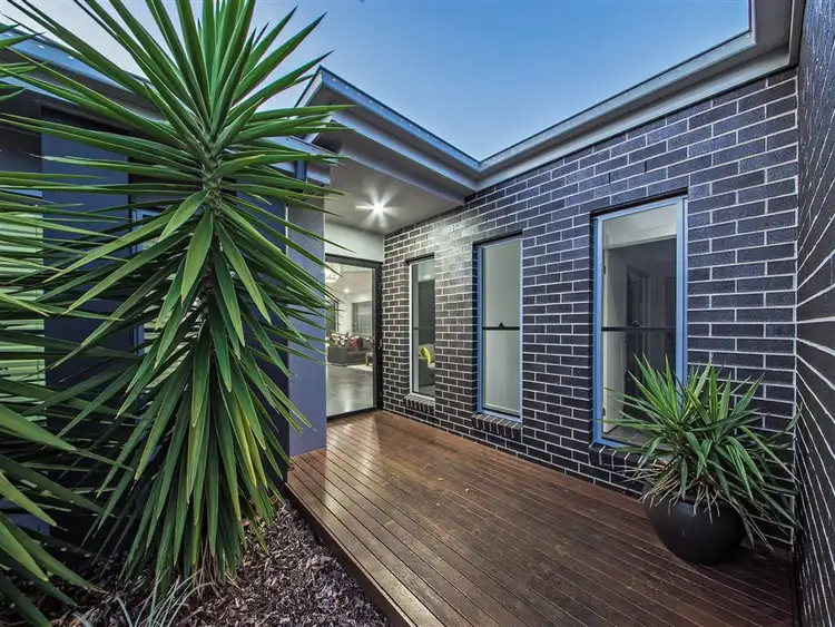 Second view of Homely house listing, 19 Gardenia Place, Gumdale QLD 4154