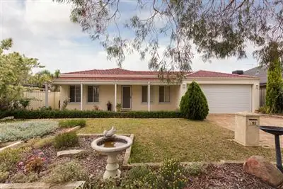 92 Houghton Drive, Carramar WA 6031