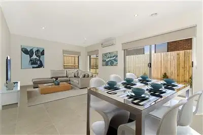 Main view of Homely townhouse listing, 2/5 Tallinn Street, Bell Park VIC 3215