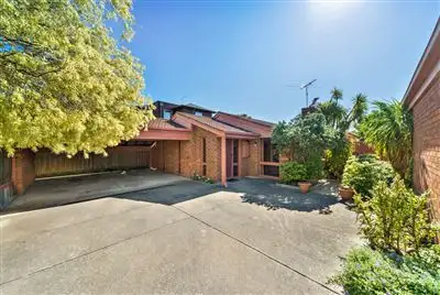 3 Pender Ave, Mornington VIC 3931
