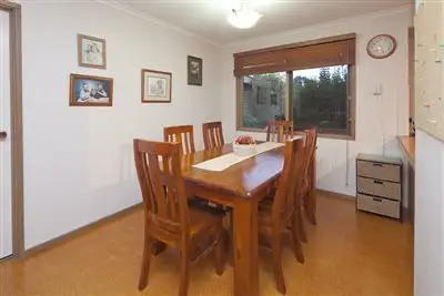 Fifth view of Homely house listing, 7 Villosa Close, Langwarrin VIC 3910