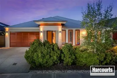 15 Landini Circuit, Cranbourne North VIC 3977