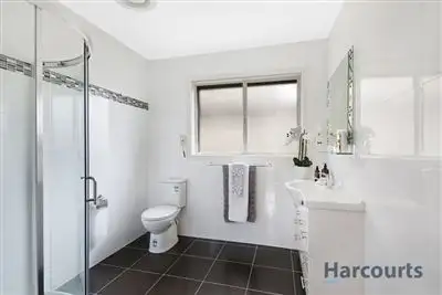 Fourth view of Homely house listing, 5 St Agnes Court, Avondale Heights VIC 3034