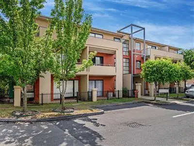 15/1 Monash Green Drive, Clayton VIC 3168