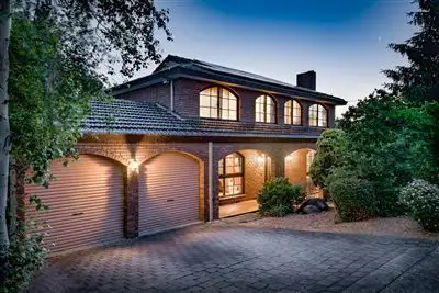 6 Gwyn Rise, Vermont South VIC 3133