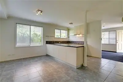 Fifth view of Homely townhouse listing, 5/132 Roslyn Avenue, Blackmans Bay TAS