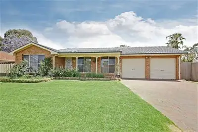 54 Donalbain Circuit, Rosemeadow NSW 2560