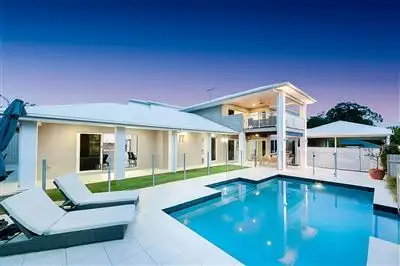 8 Bisley Place, Wakerley QLD 4154