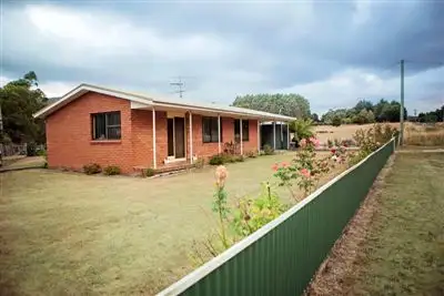 695 Sheffield Road, Acacia Hills TAS 7306