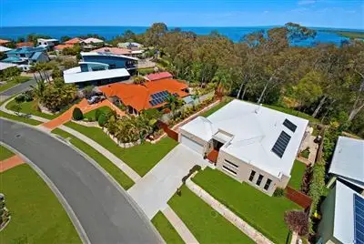 31 Seaforth St, Sandstone Point QLD 4511