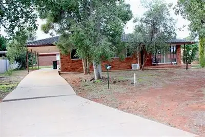 14 Bathurst Street, Cobar NSW 2835