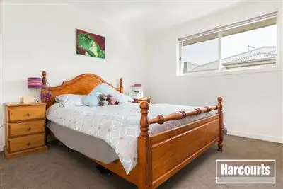 Sixth view of Homely house listing, 1E Nicholas Court, Hastings VIC 3915