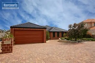6 Jeddah Court, Mindarie WA 6030