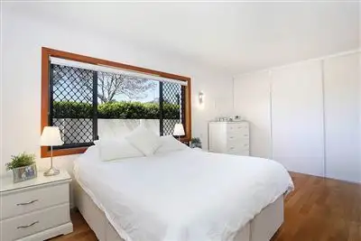 Sixth view of Homely house listing, 5 Pacific Boulevard, Broadbeach Waters QLD 4218