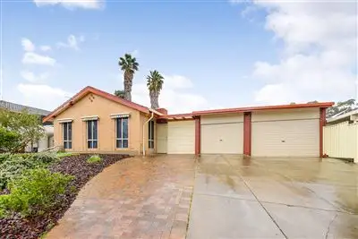 Second view of Homely house listing, 22 Parkview Rise, Hackham SA 5163